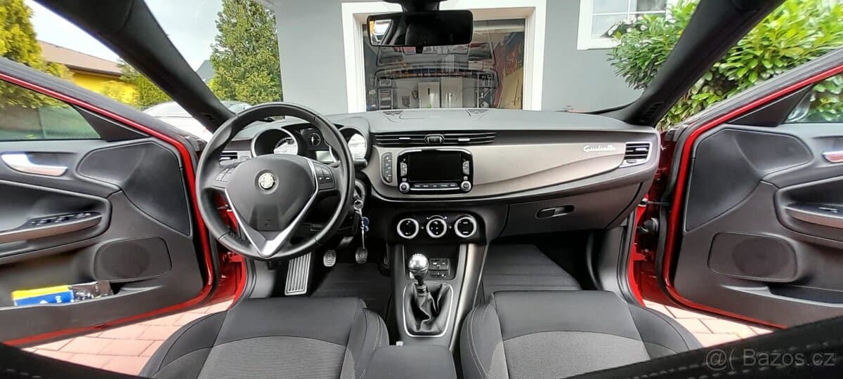 2015 Alfa Romeo GIULIETTA - 14