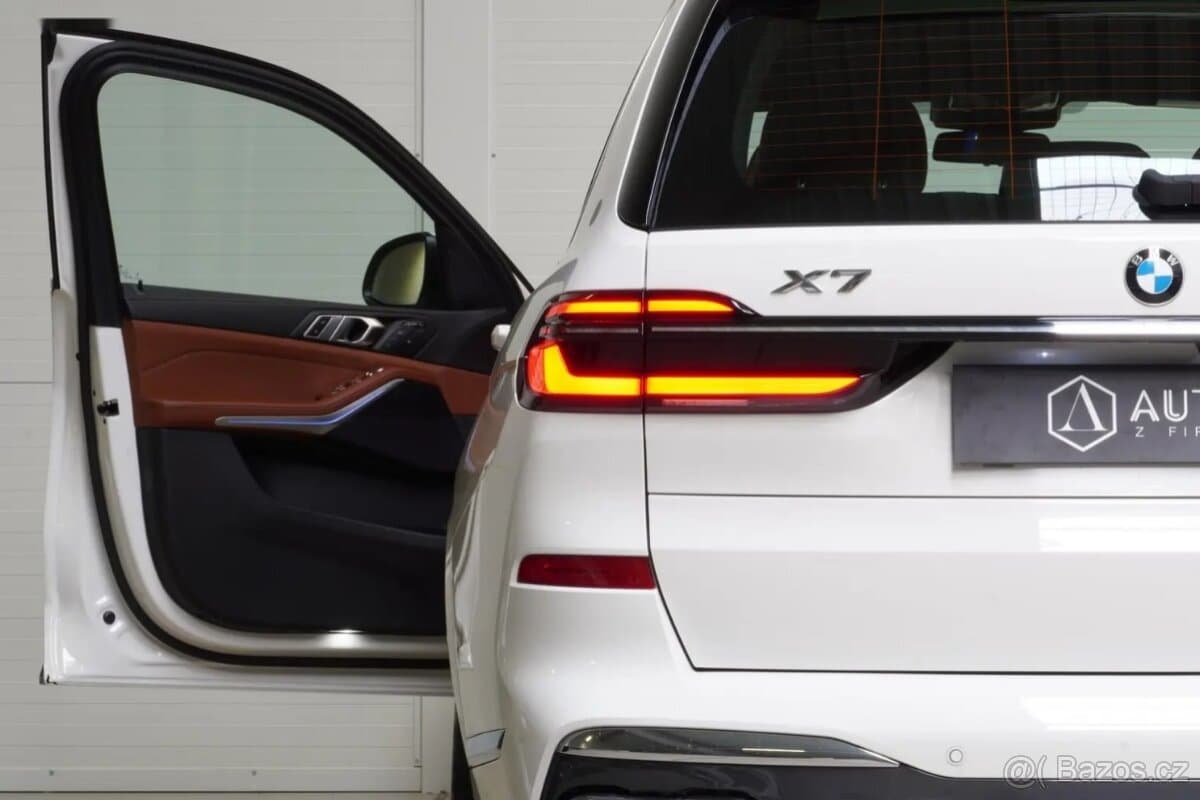 2024 BMW X7 - 14