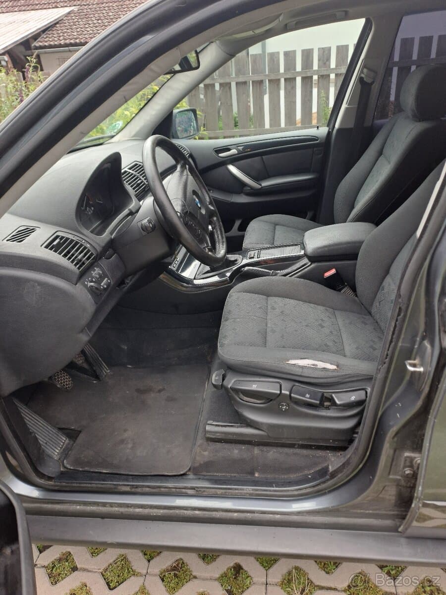 2003 BMW X5 - 14