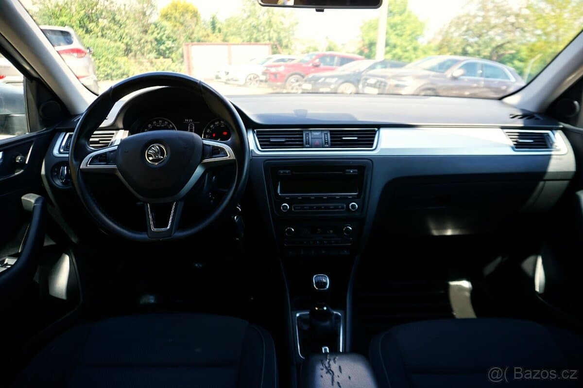 2015 Škoda RAPID - 14