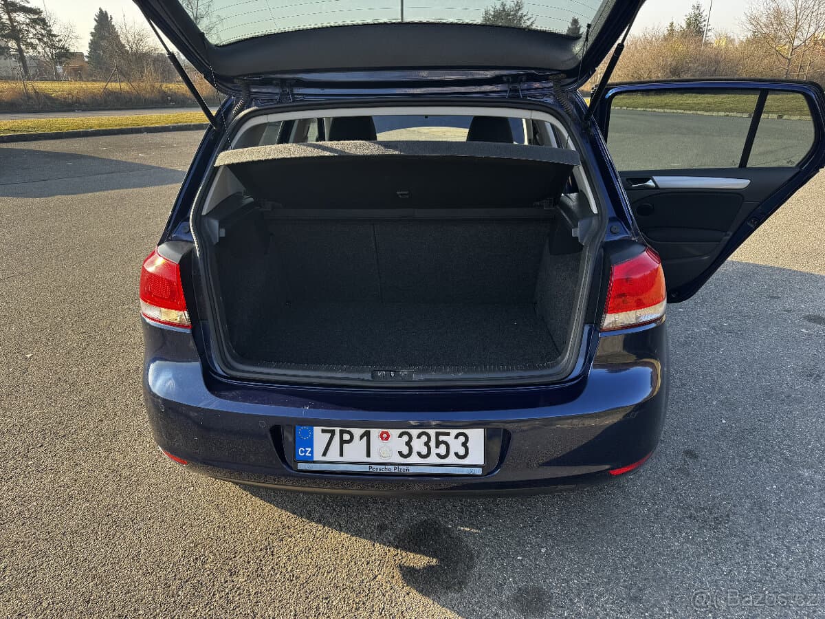 2010 Volkswagen GOLF - 14
