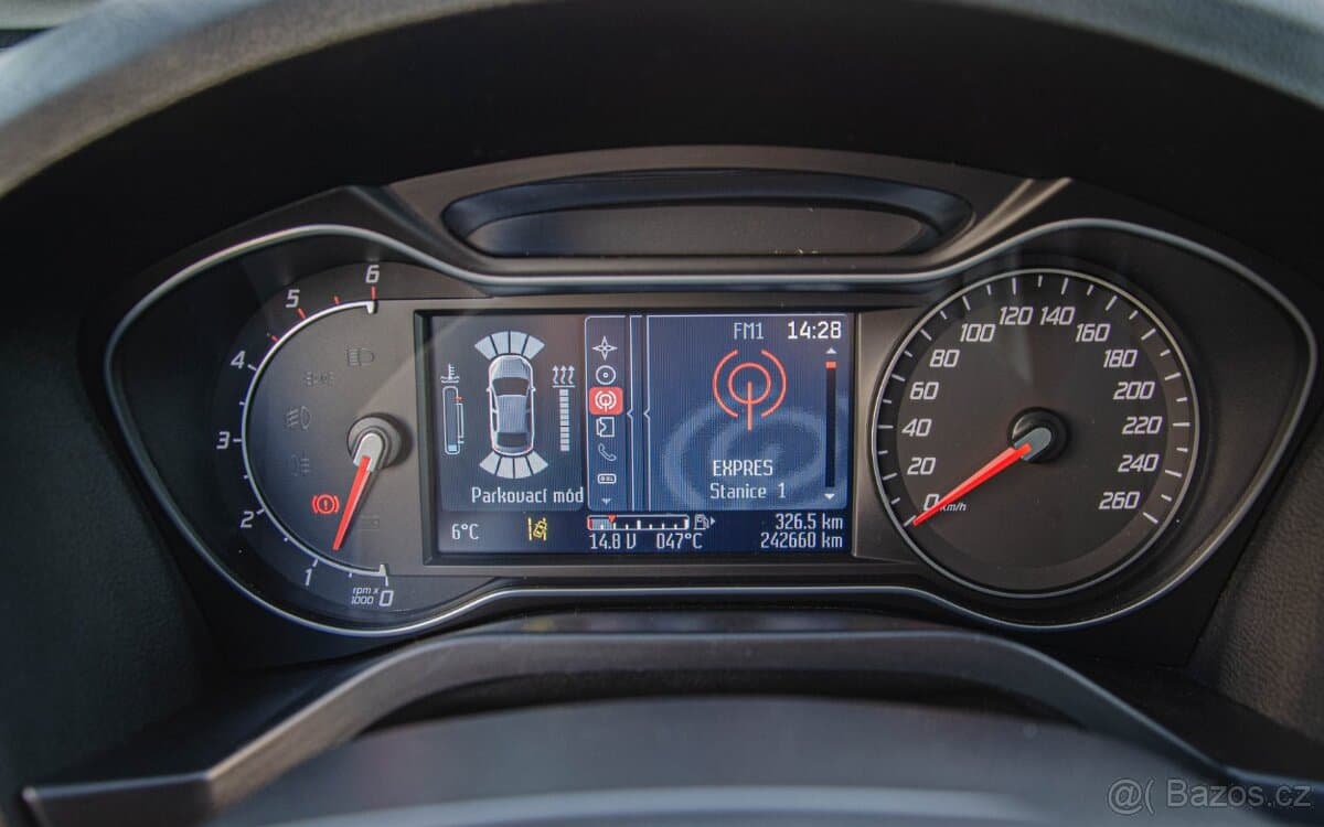 2012 Ford GALAXY - 14
