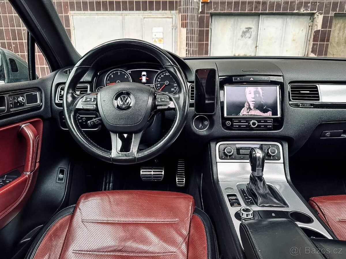 2012 Volkswagen TOUAREG - 14
