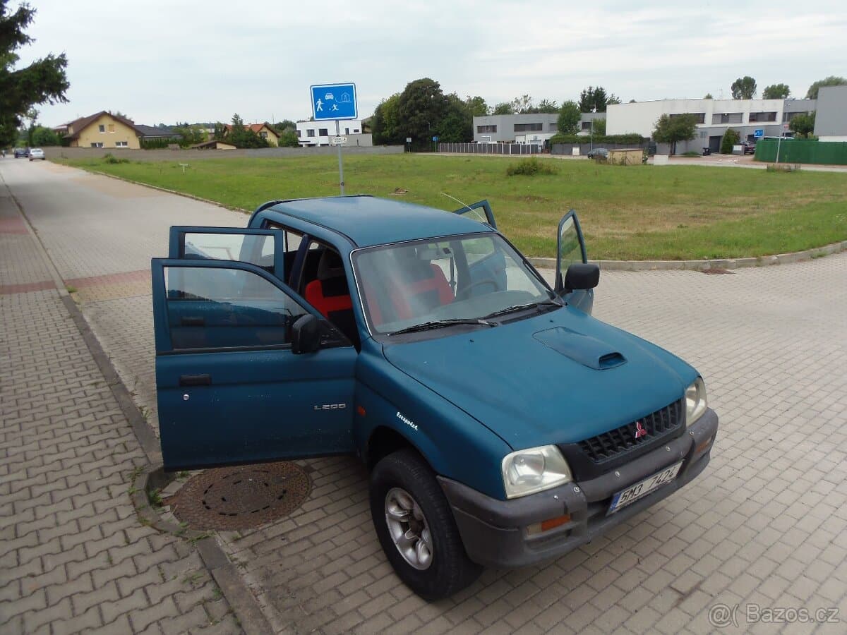 2000 Mitsubishi L200 - 14