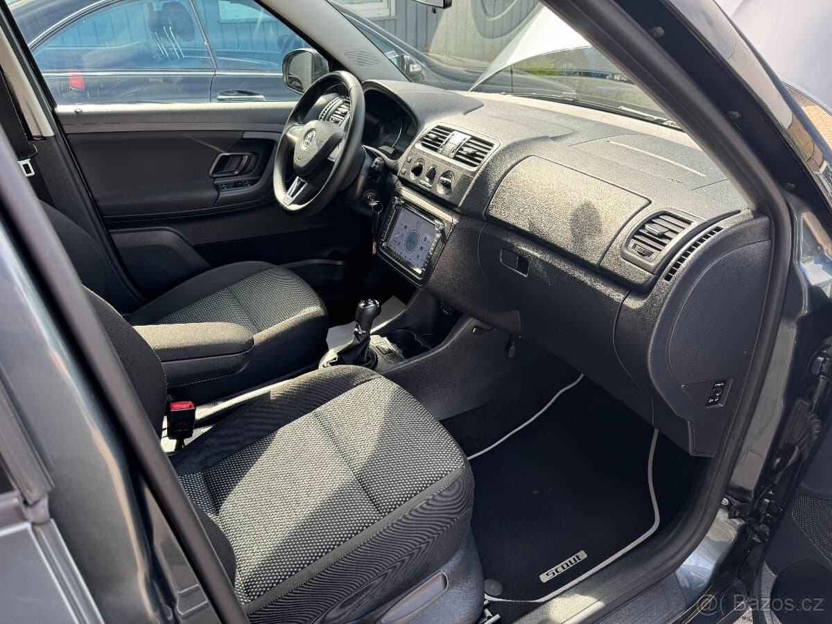 2014 Škoda FABIA - 14