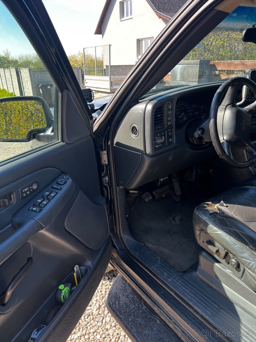 Chevrolet AVALANCHE - 14