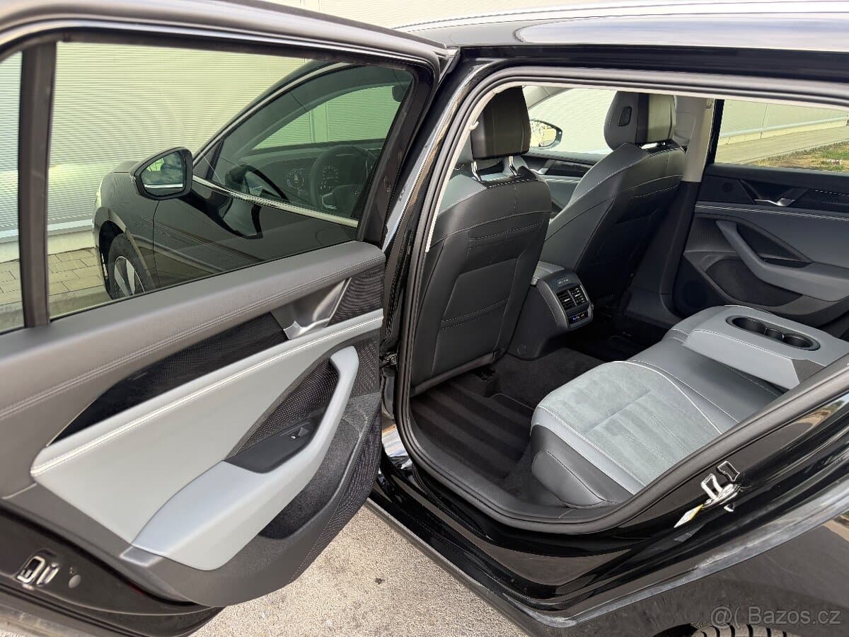2024 Volkswagen PASSAT - 14