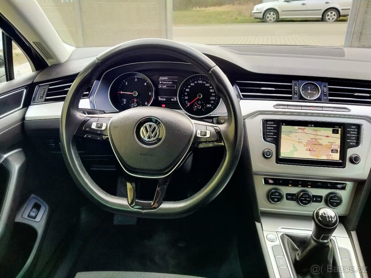 2016 Volkswagen PASSAT - 14