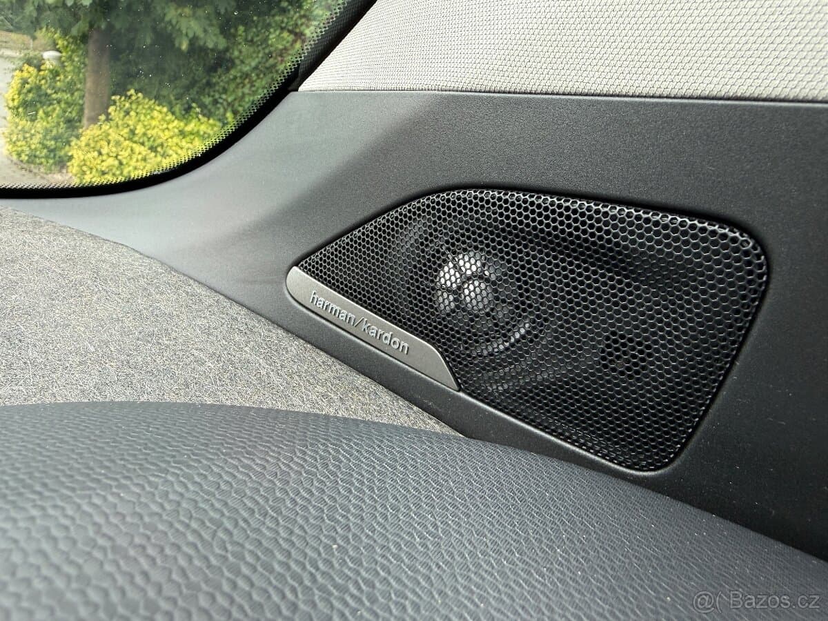 2021 BMW i3 - 14