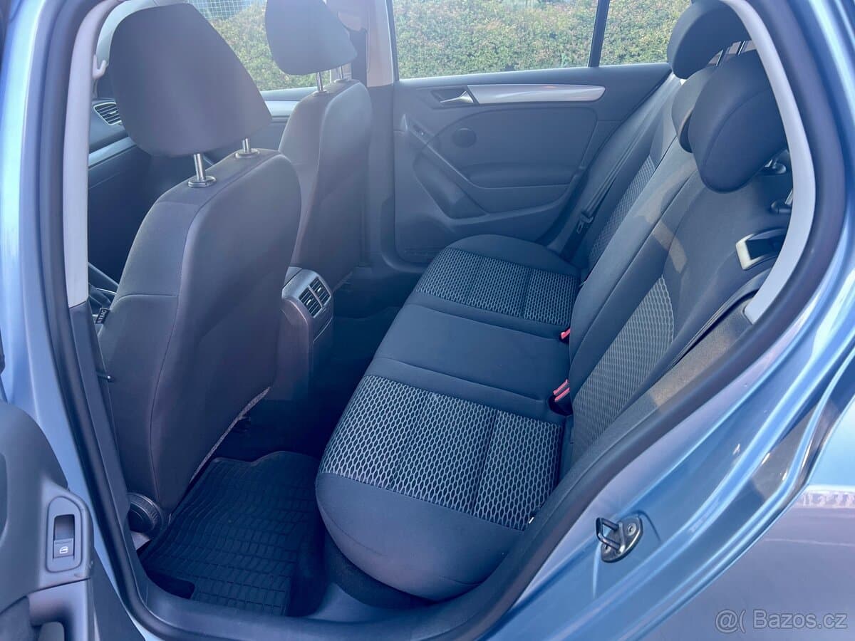 2011 Volkswagen GOLF - 14