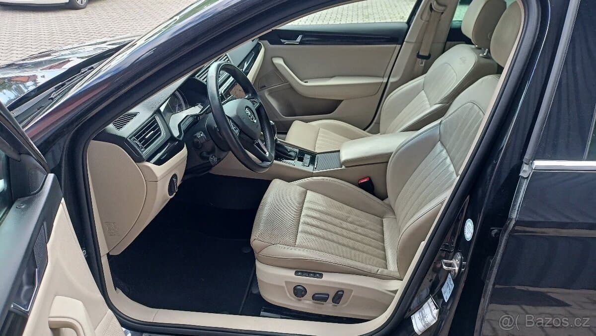 2017 Škoda SUPERB - 14