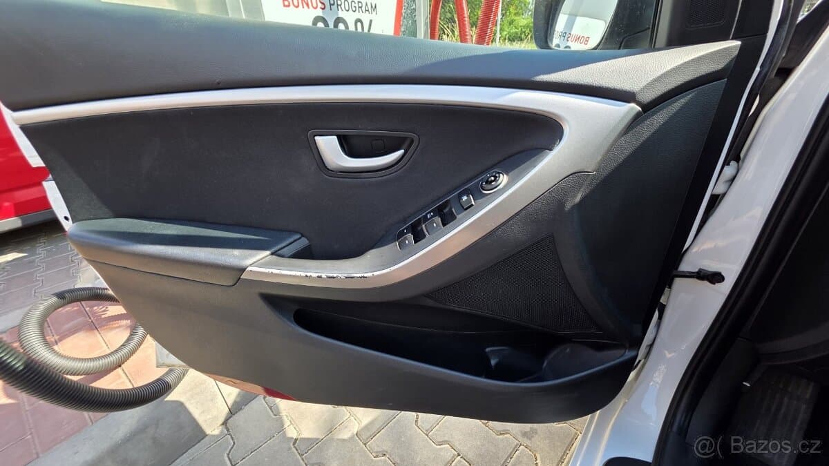 2014 Hyundai i30 - 14