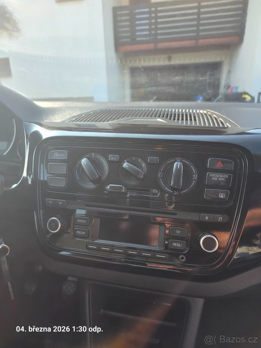 2013 Volkswagen UP! - 14