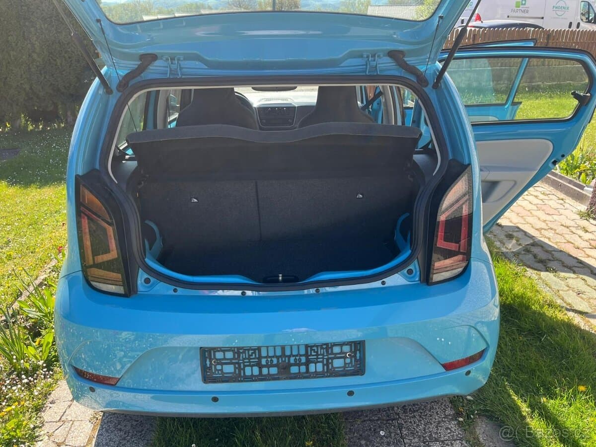 2017 Volkswagen UP! - 14