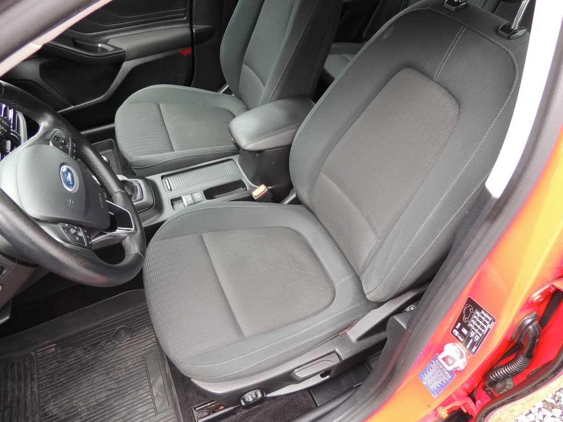 2019 Ford FOCUS - 14
