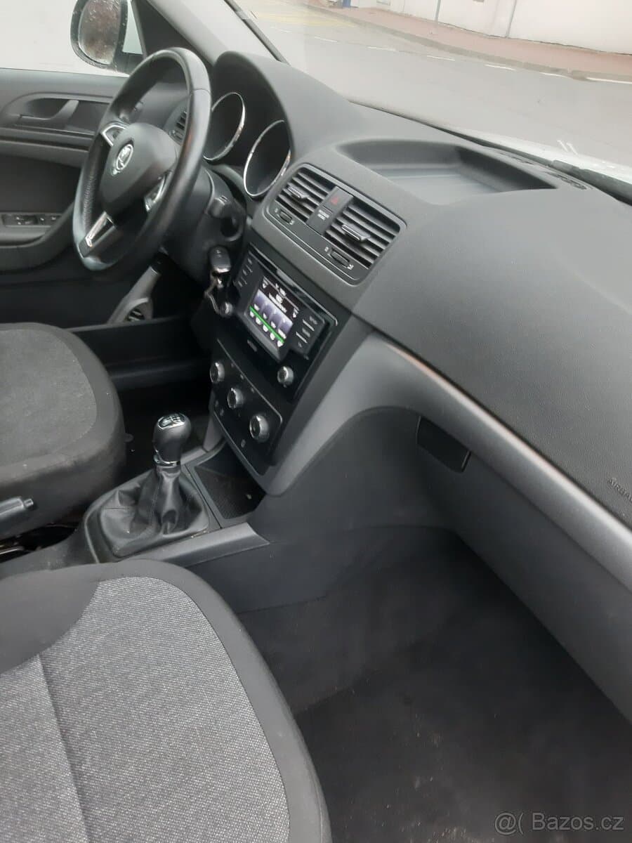 2016 Škoda YETI - 14