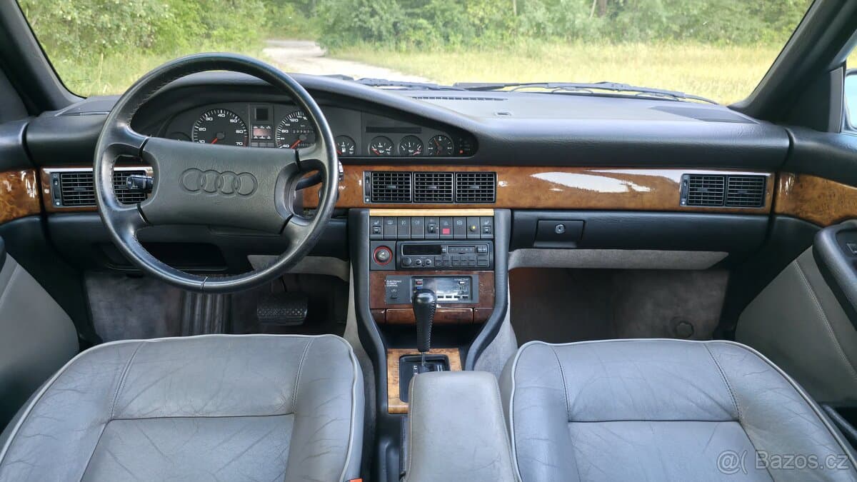 1993 Audi V8 - 14