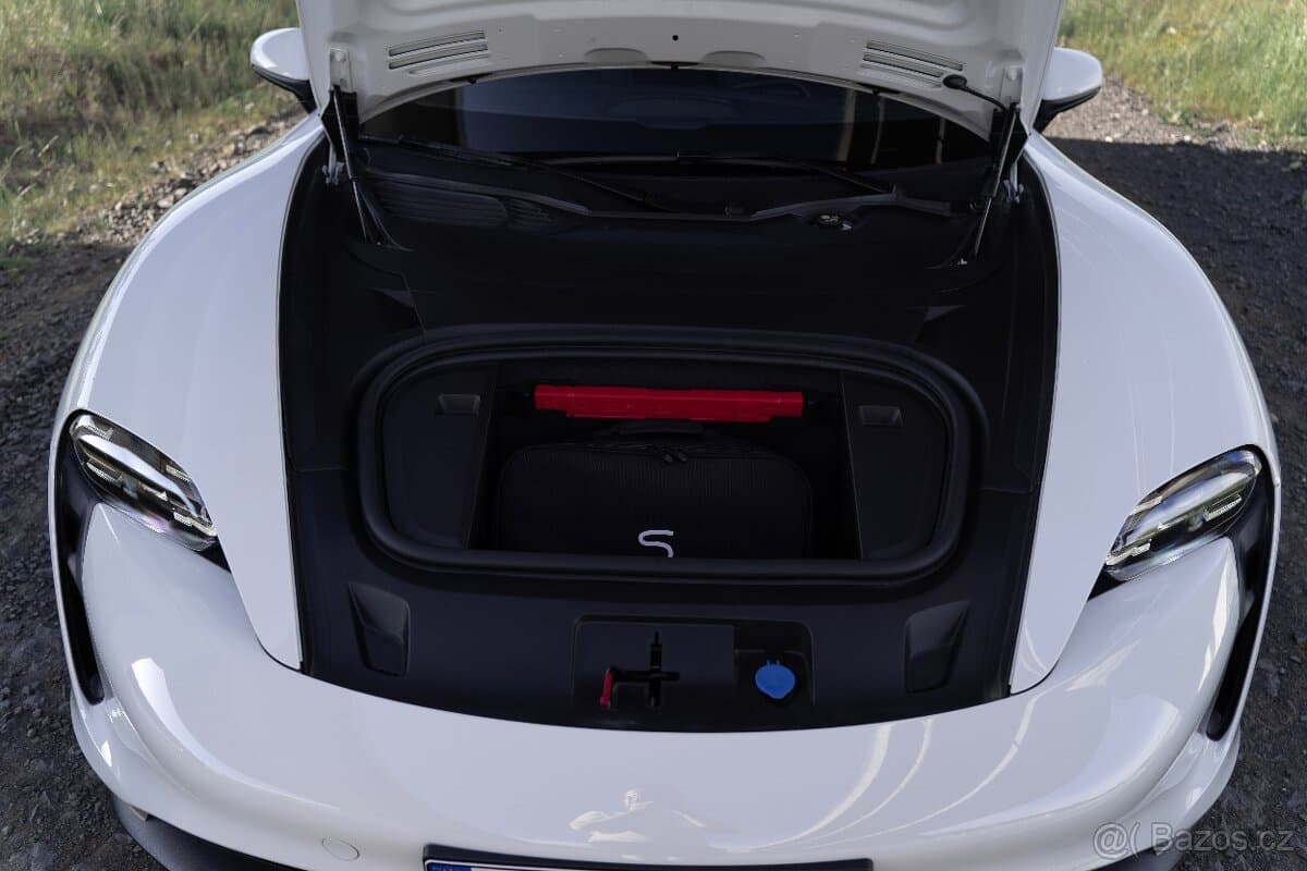 2023 Porsche TAYCAN - 14