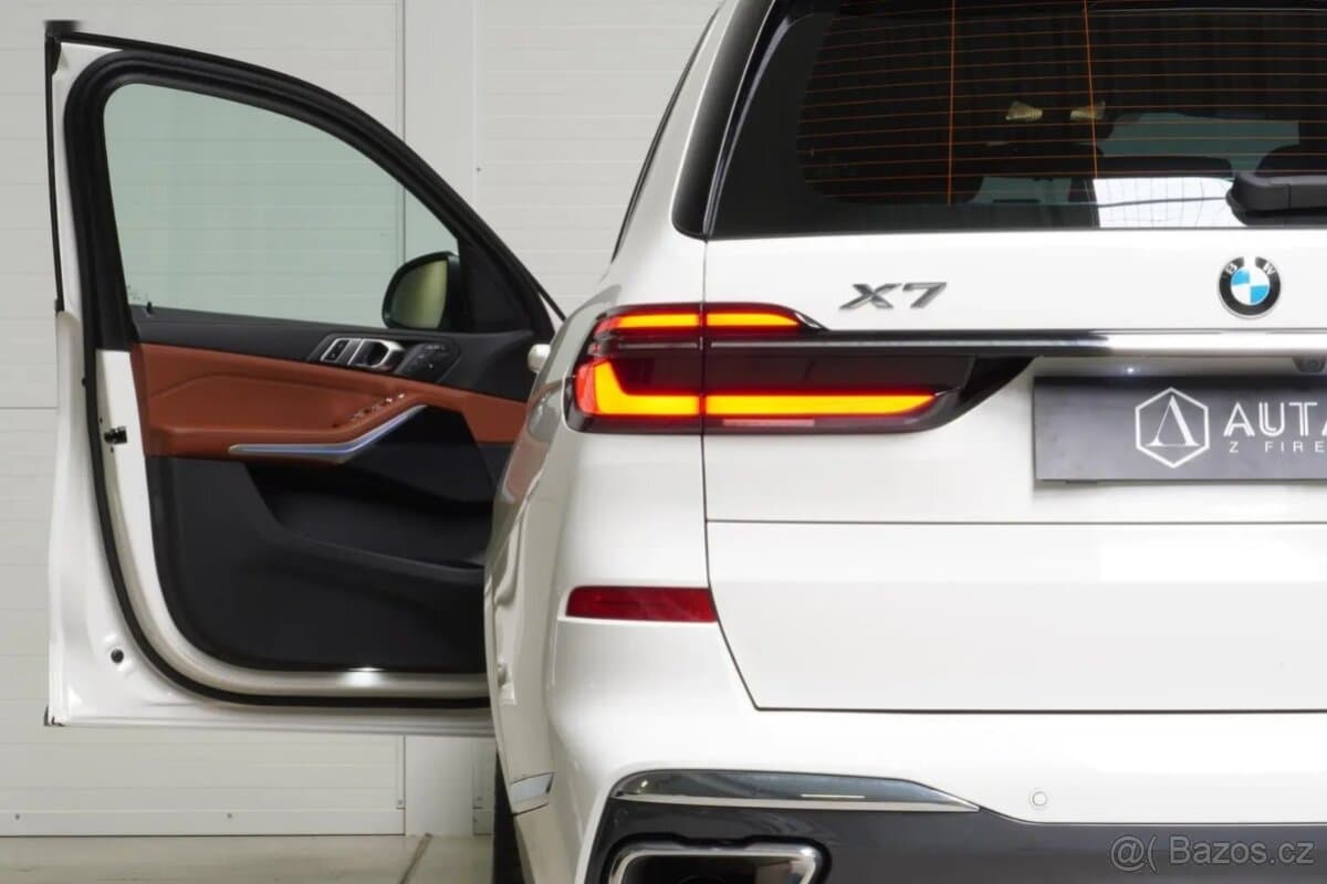 2024 BMW X7 - 14