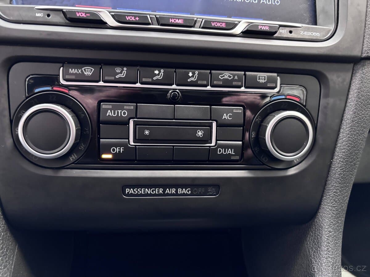 2011 Volkswagen GOLF - 14