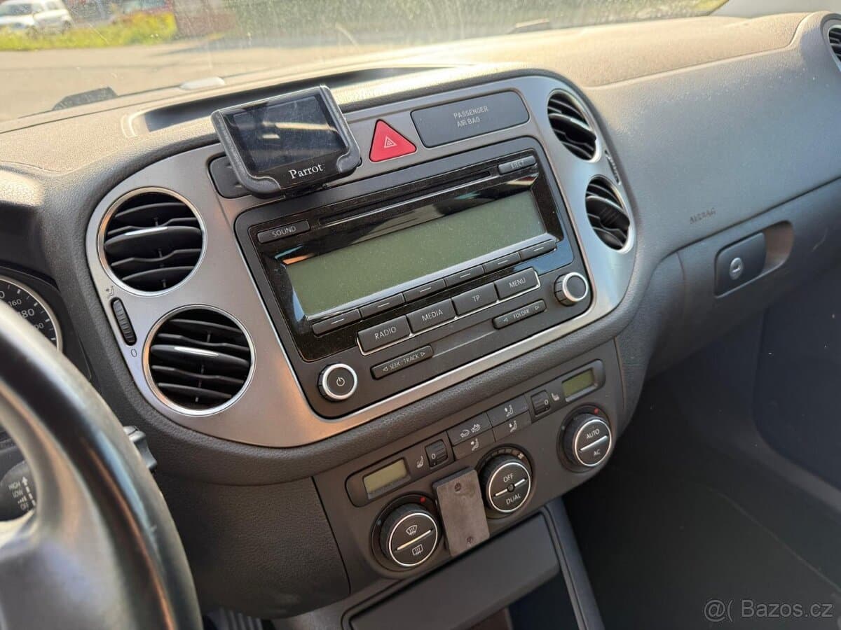 2009 Volkswagen TIGUAN - 14
