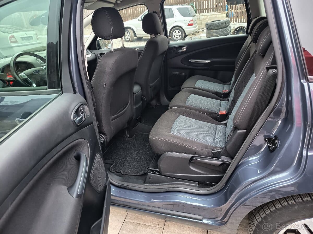 2011 Ford S-MAX - 14