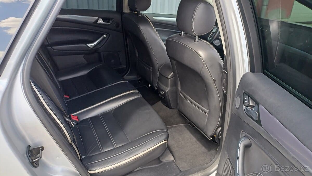 2010 Ford MONDEO - 14
