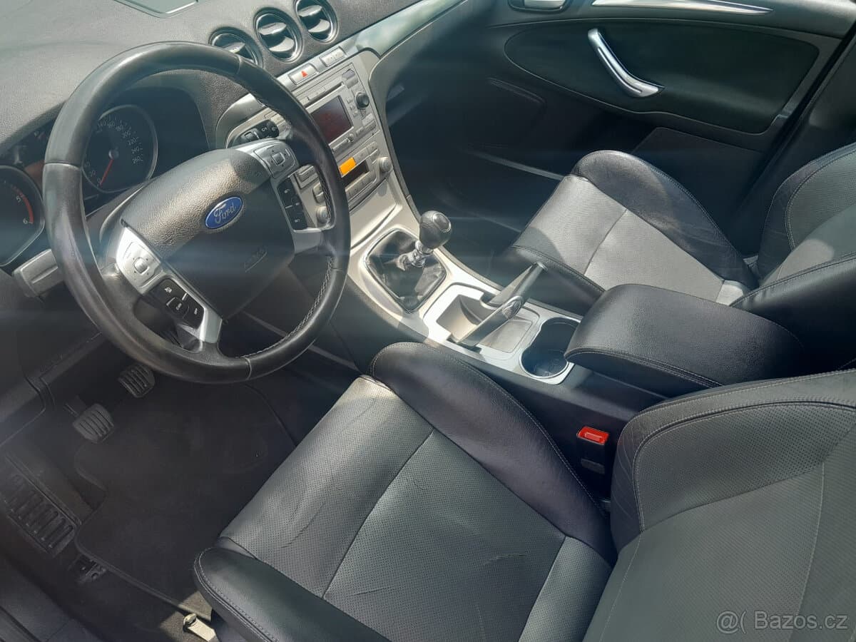 2007 Ford S-MAX - 14