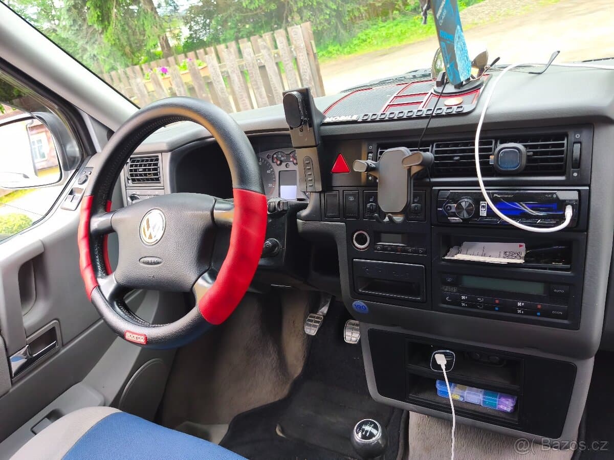 2002 Volkswagen MULTIVAN - 14