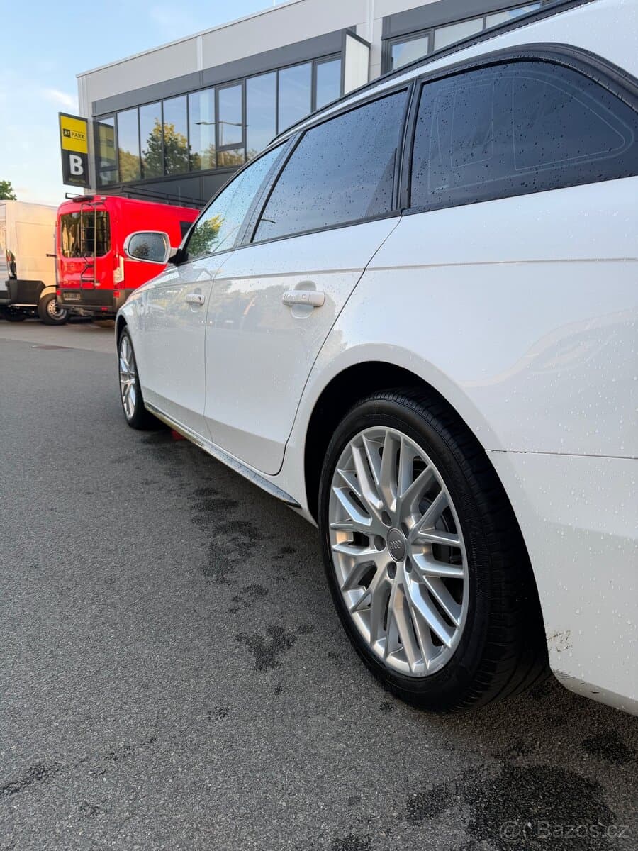 2015 Audi A4 - 14