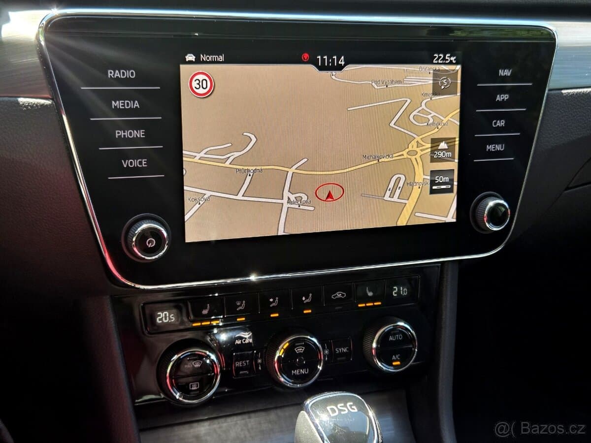 2020 Škoda SUPERB - 14