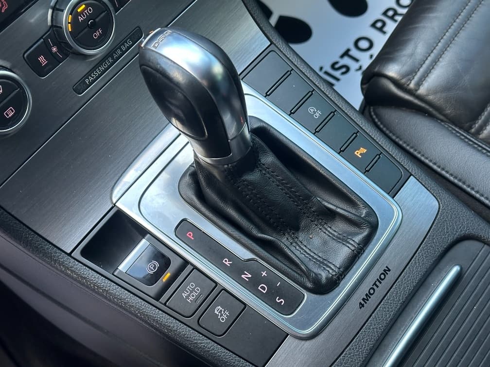 2012 Volkswagen PASSAT - 14