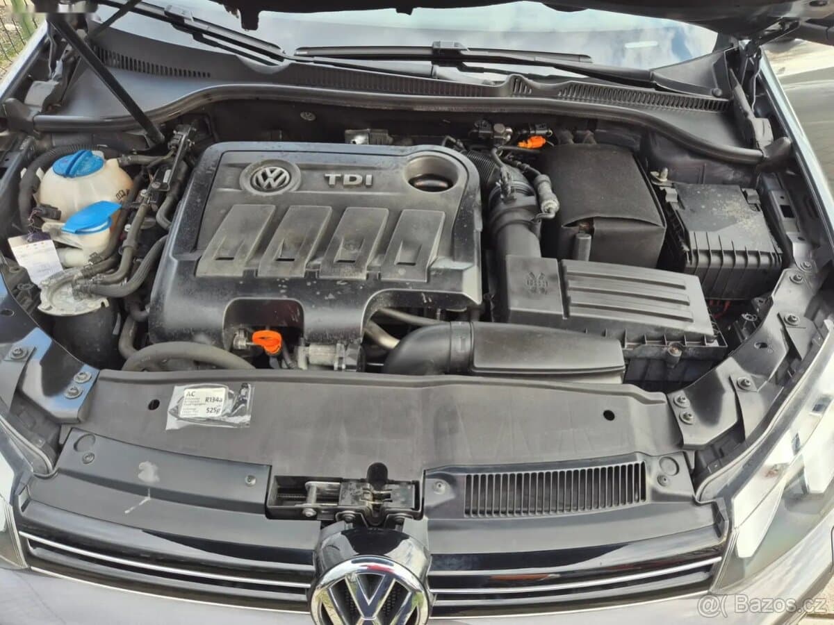 2011 Volkswagen GOLF - 14