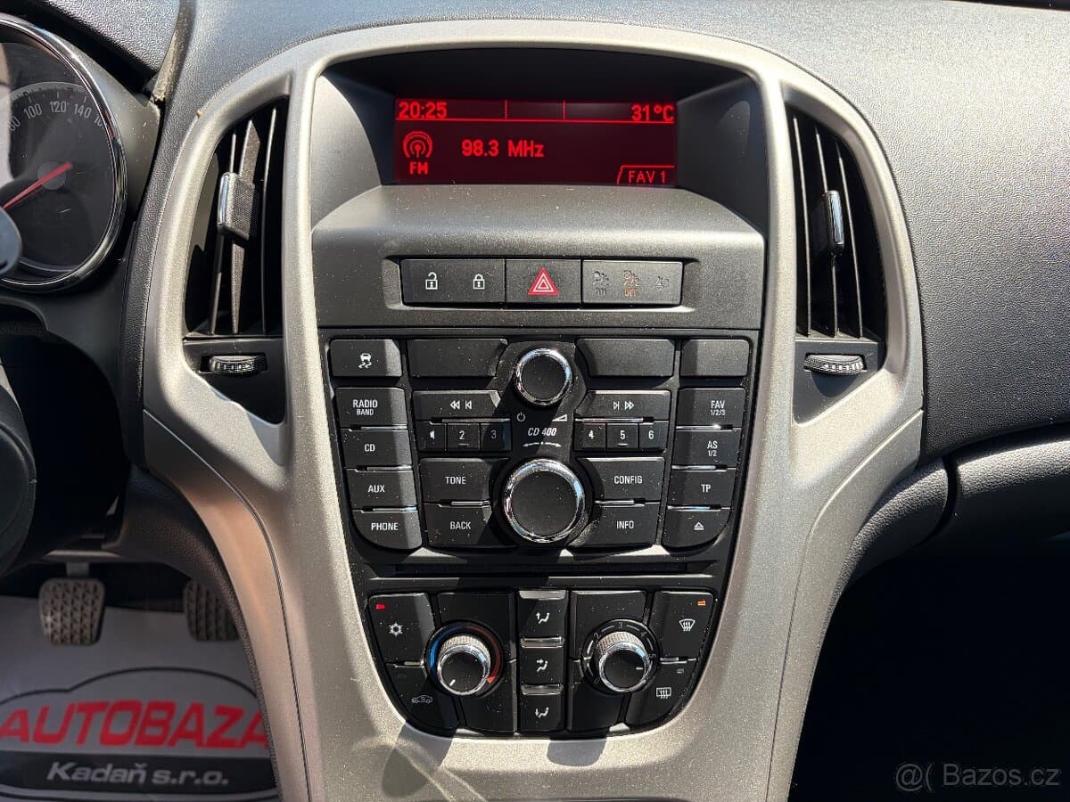 2011 Opel ASTRA - 14