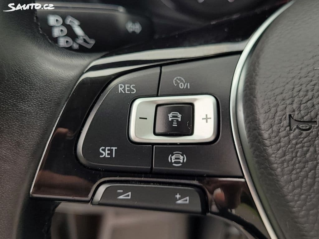 2023 Volkswagen GOLF - 14