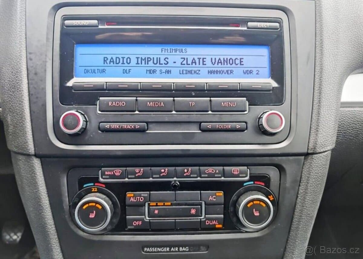2011 Volkswagen GOLF - 14