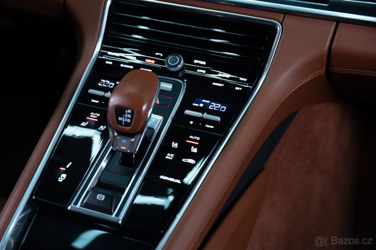 2019 Porsche PANAMERA - 14