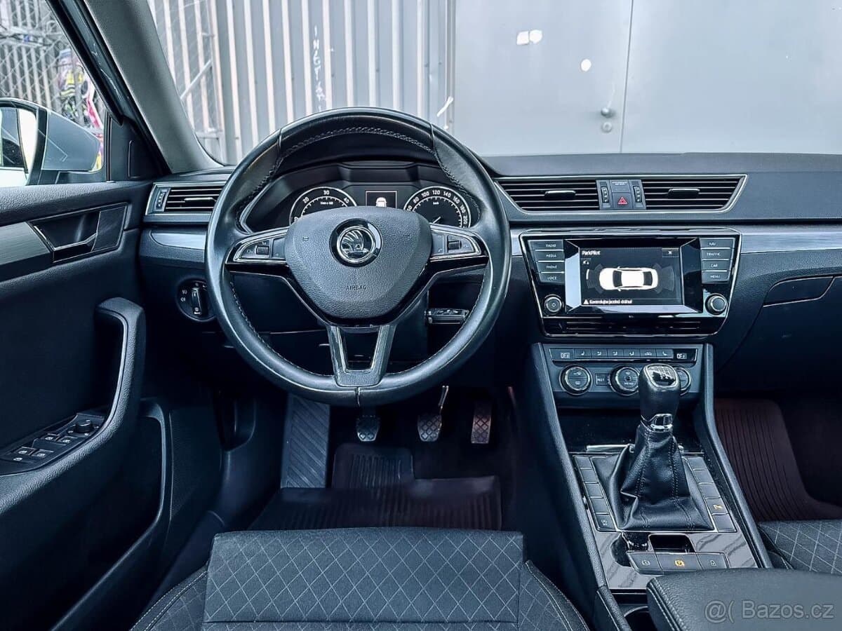 2015 Škoda SUPERB - 14