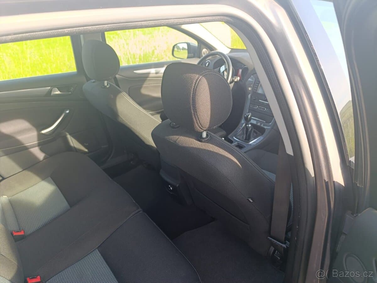 2013 Ford MONDEO - 14