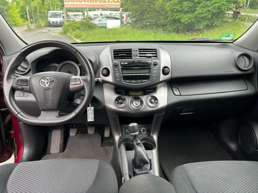 2010 Toyota RAV4 - 14