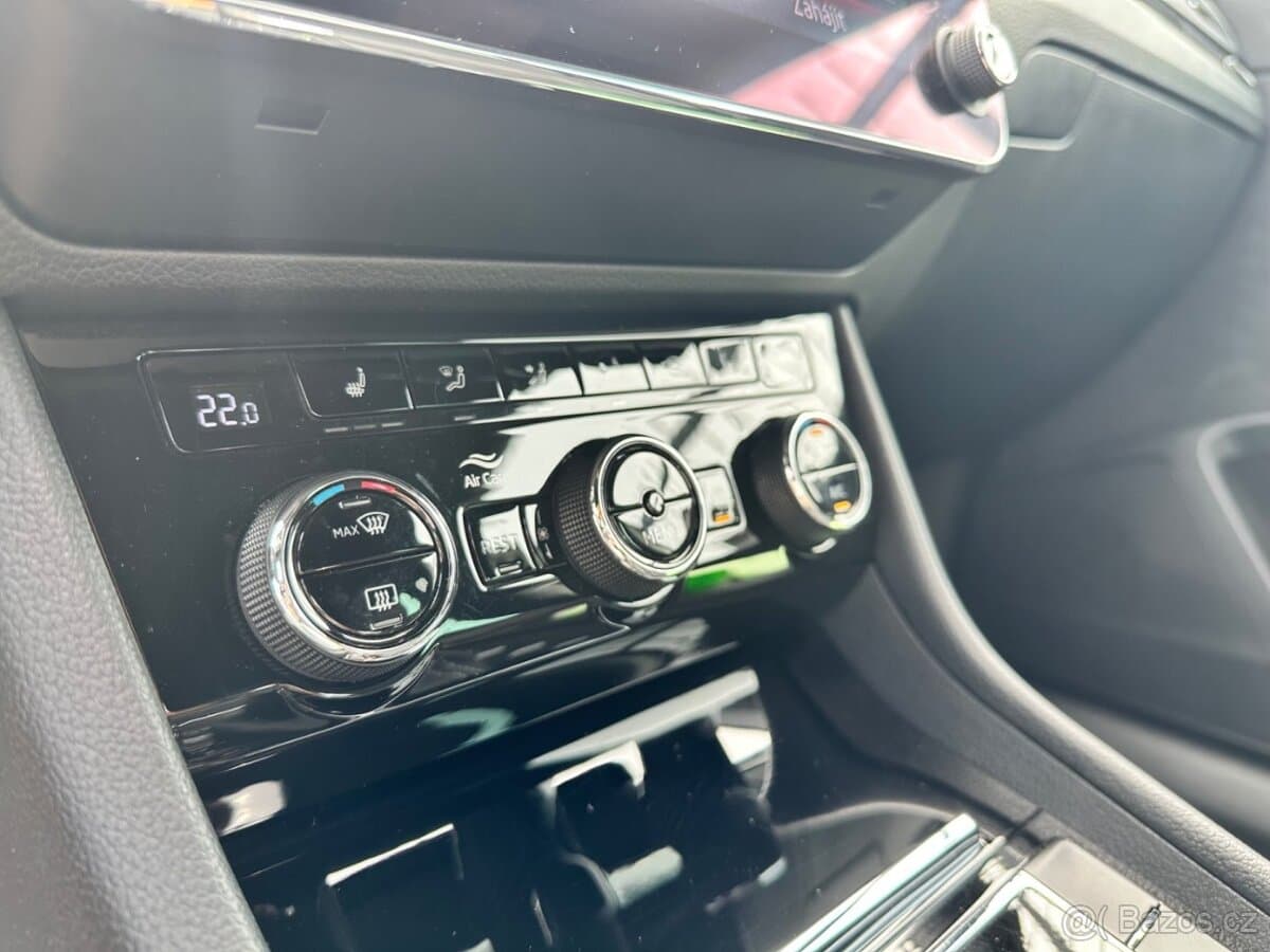 2019 Škoda SUPERB - 14