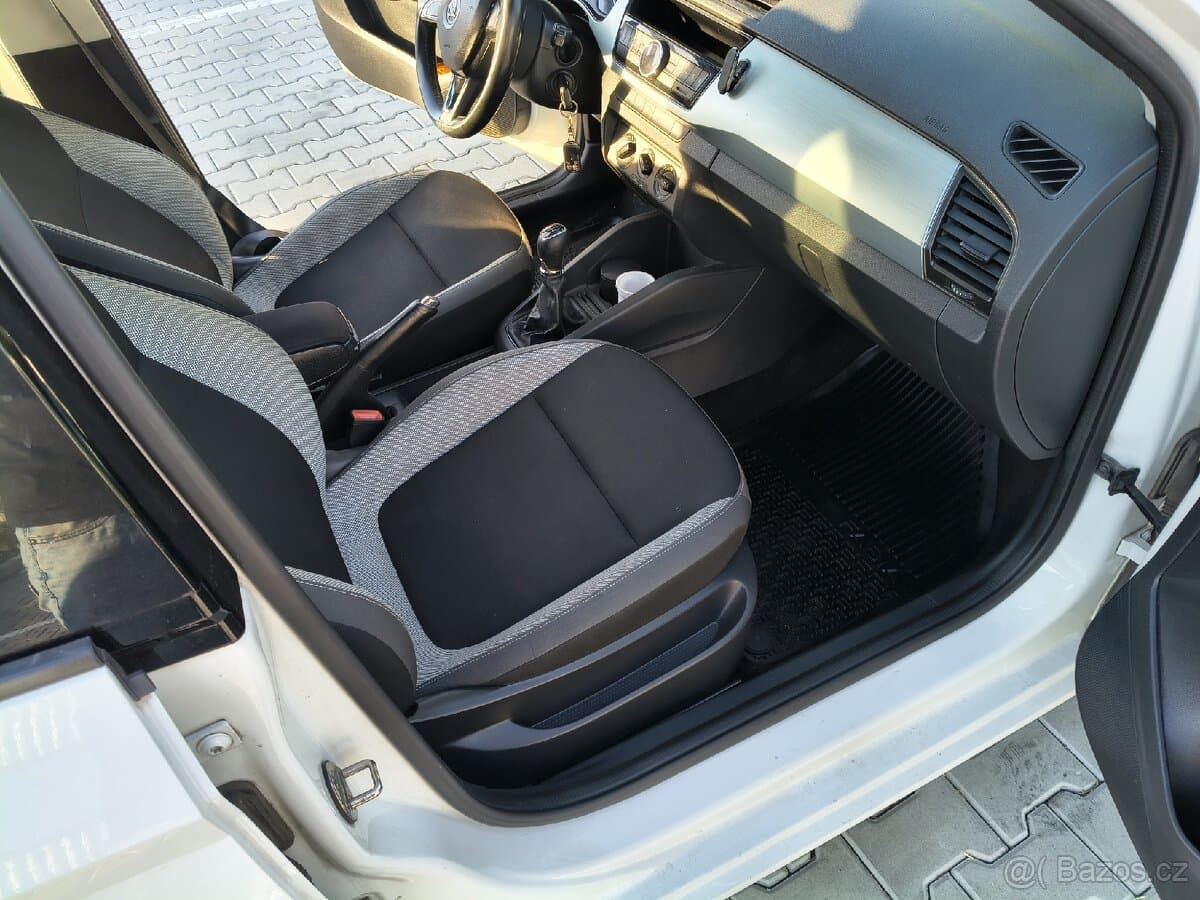 2015 Škoda FABIA - 14