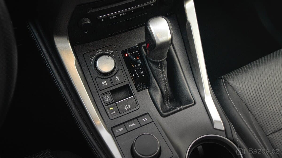 2015 Lexus NX - 14