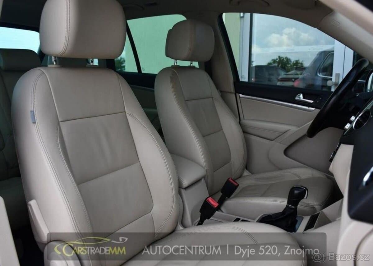 2012 Volkswagen TIGUAN - 14