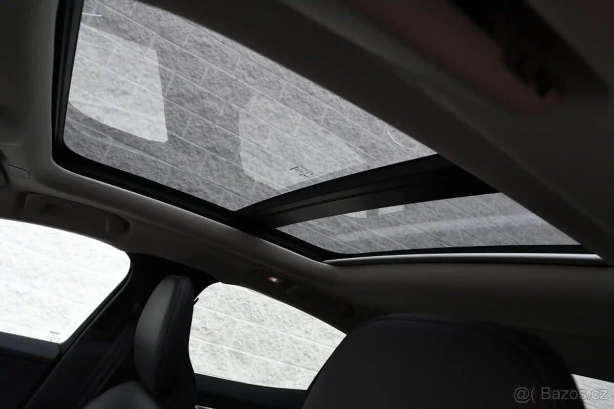 2025 Volvo S60 - 14