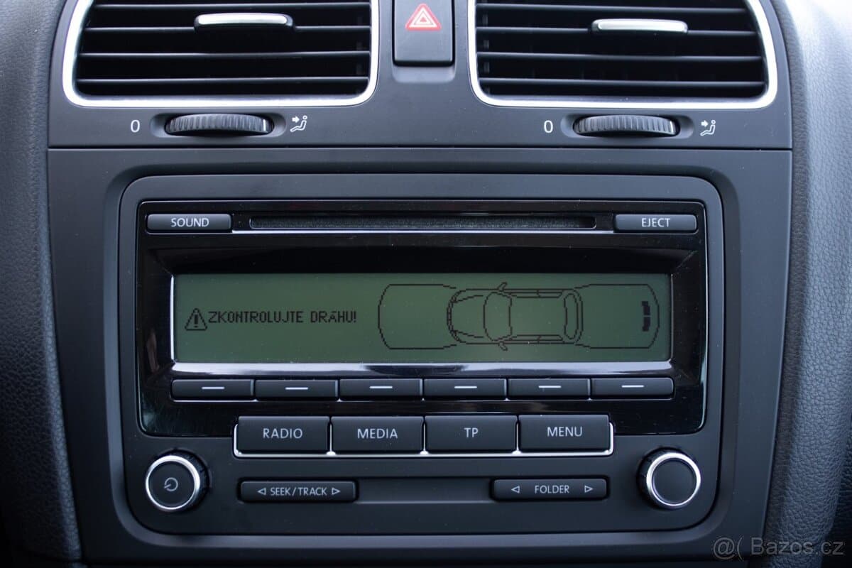 2011 Volkswagen GOLF - 14