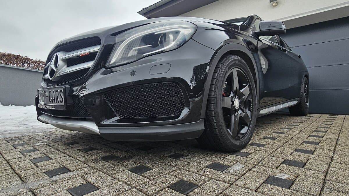 2017 Mercedes-Benz GLA - 14
