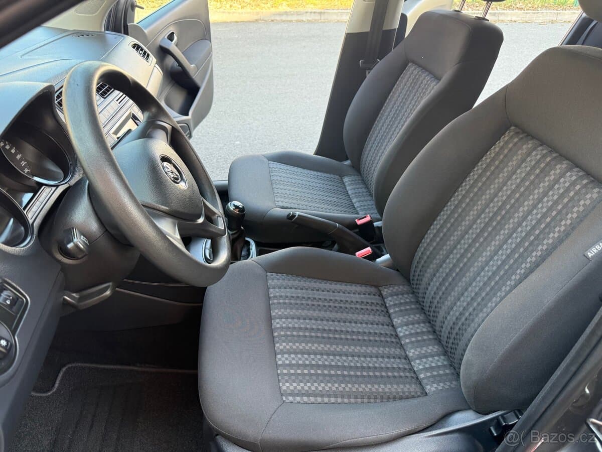 2014 Volkswagen POLO - 14