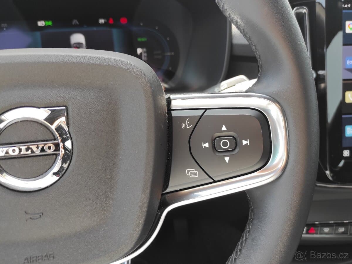 2022 Volvo C40 - 14