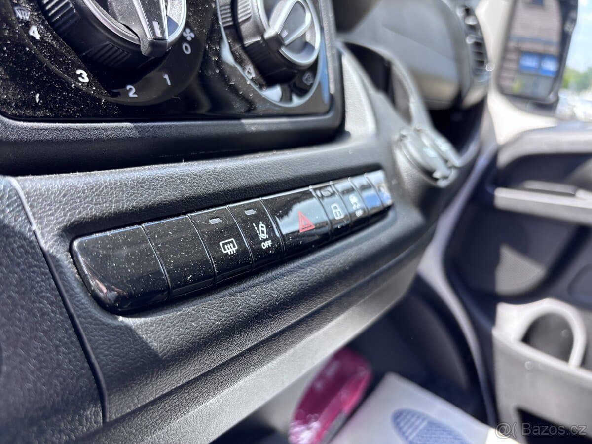 2025 Toyota PROACE - 14